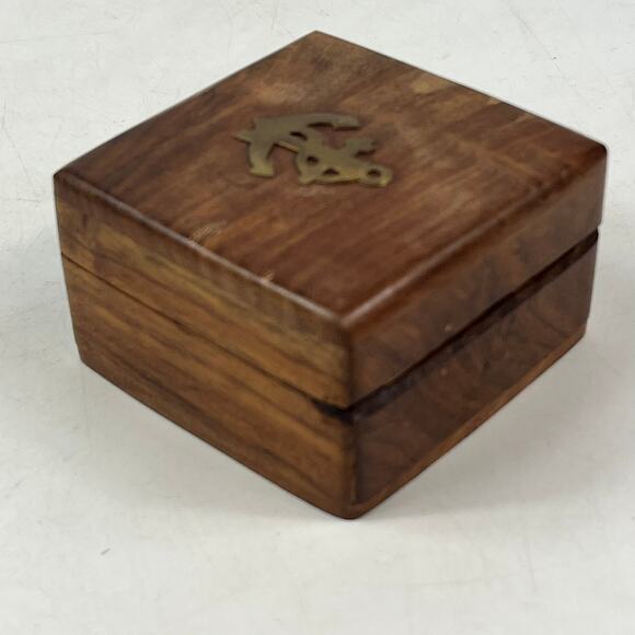 Small Wood Trinket Box with Brass Anchor Inlay Made in India Nautical 2.75" - Picture 3 of 10